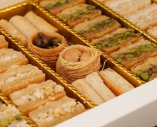 Cargar imagen en el visor de la galería, Dulce Arabe Baklava Especial Premium 250 Gr.
